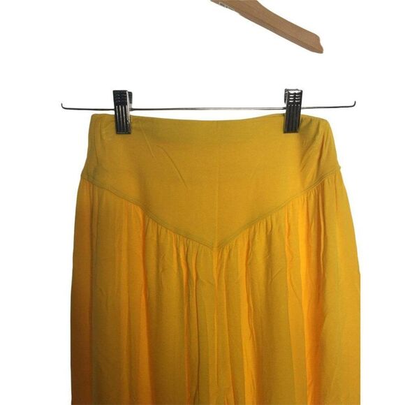 Hoerev Accordion Loose Palazzo Pants - Picture 5 of 5